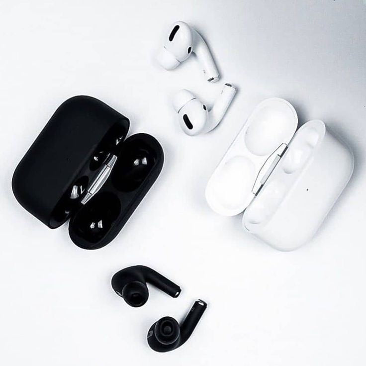 High Quality AirPods – Black & White | Premium Sound Experience